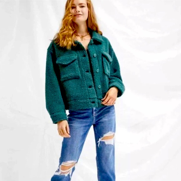 American Eagle Jacket Cropped Sherpa Shacket Teddy Oversized Green NWT - Picture 1 of 4